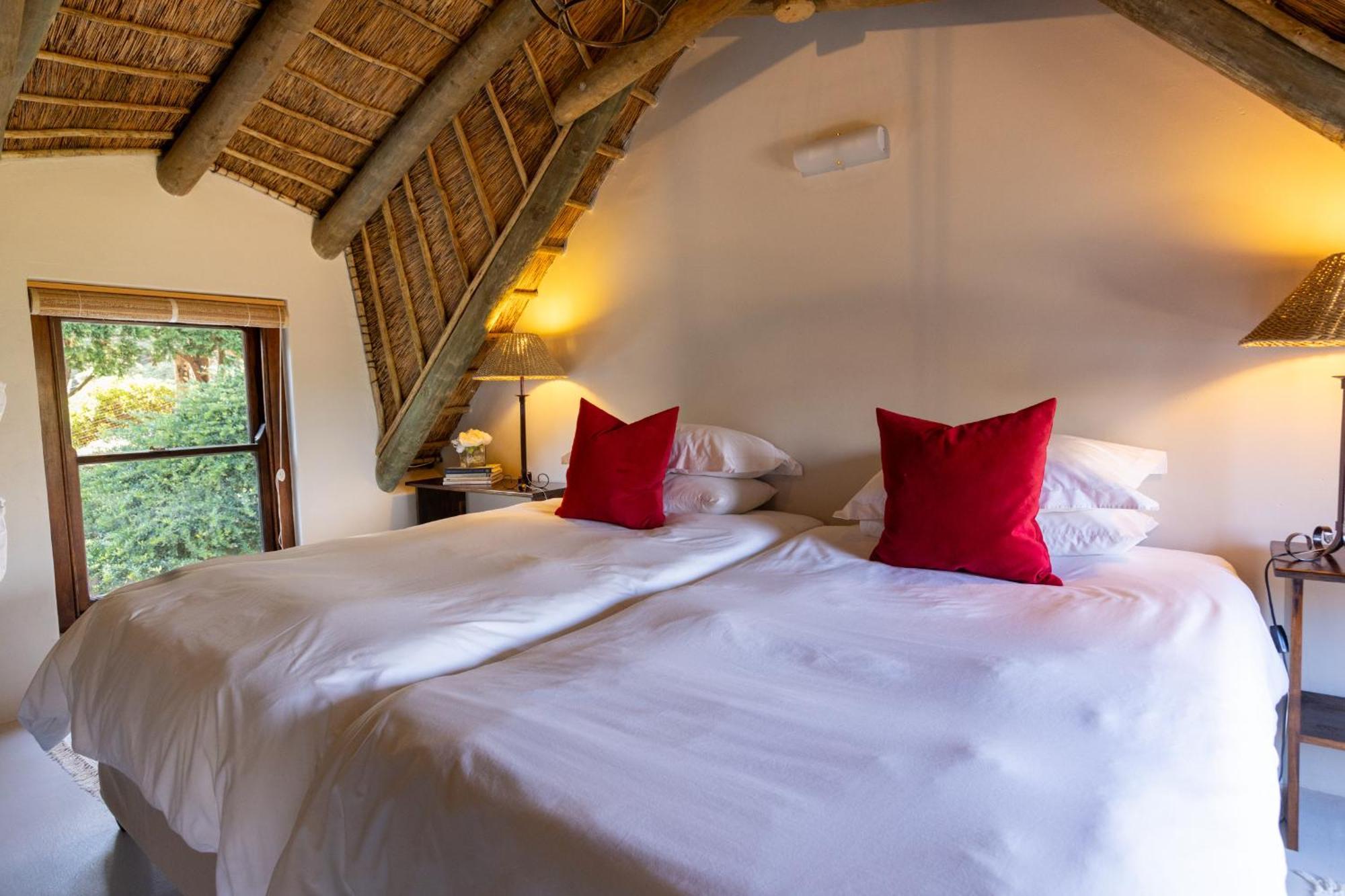 Serene, Thatched Apartment In Noordhoek, Kapstaden Exteriör bild